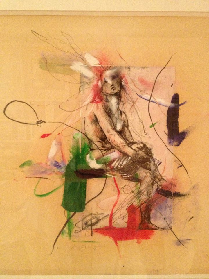 Estatua masculina pintada sobre papel